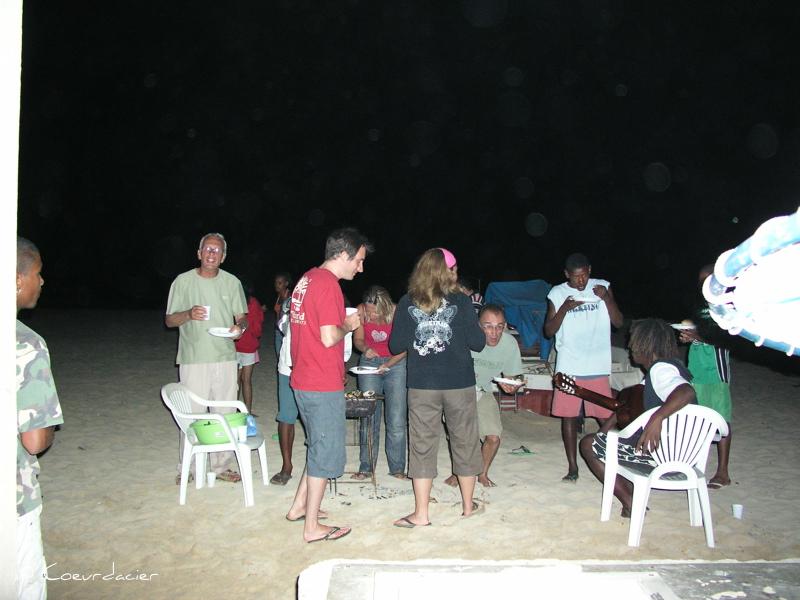 Vacances au Cap Vert: un barbecue sur la plage